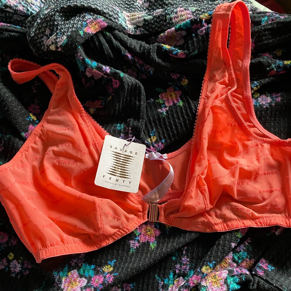 Savage x fenty bralette